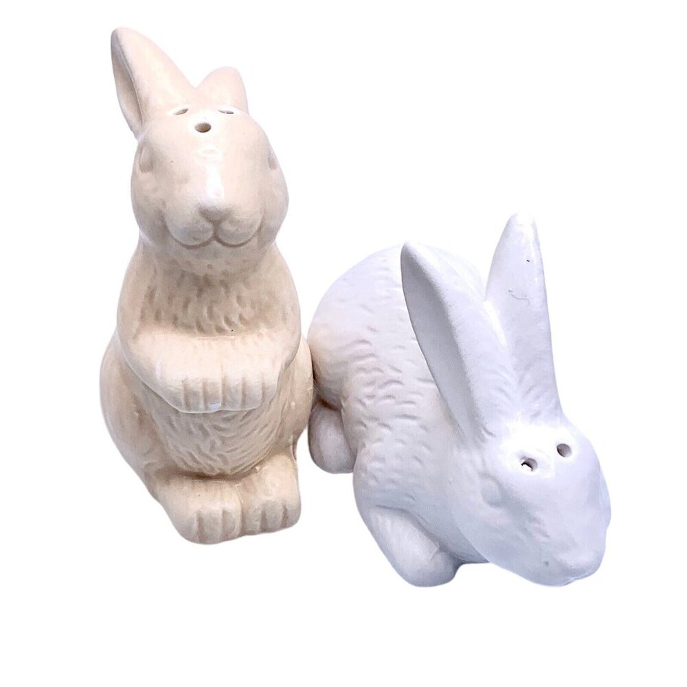 Farmhouse Bunny Rabbit Ceramic Salt & Pepper Shaker Set Spring Easter Grandma